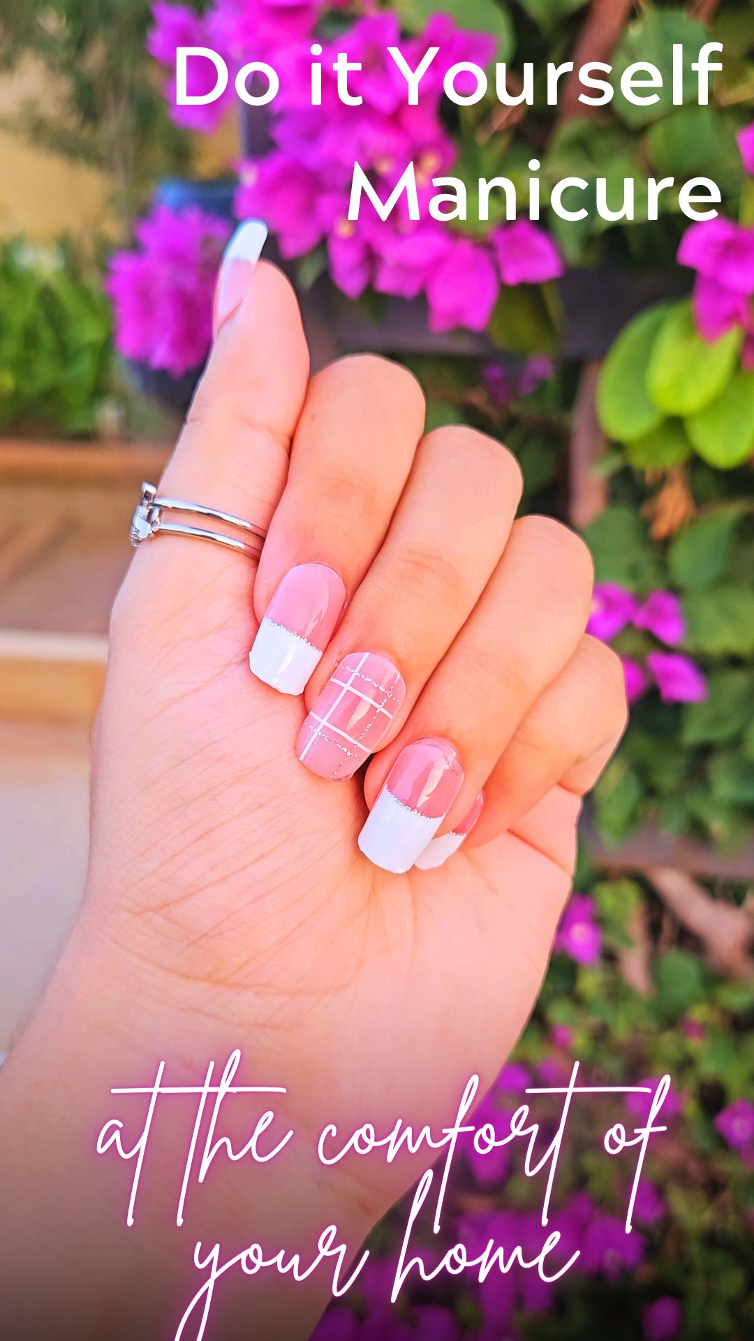 Load video: How to Apply Nail Wraps